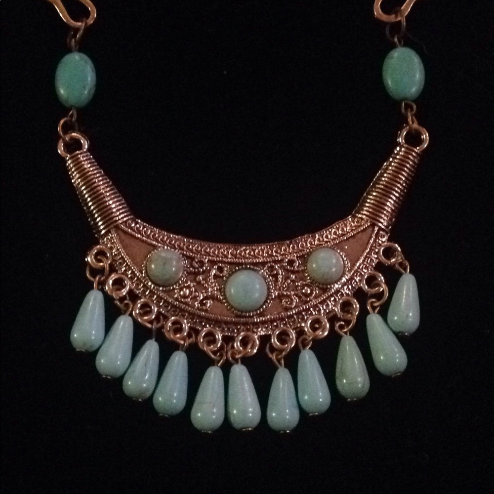 Necklace - Picture 2 of 3